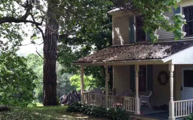 Inn at Neshobe River