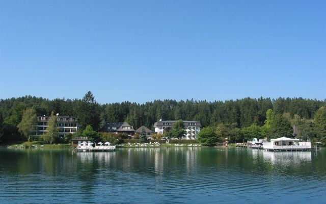 Amerika-Holzer Hotel Resort