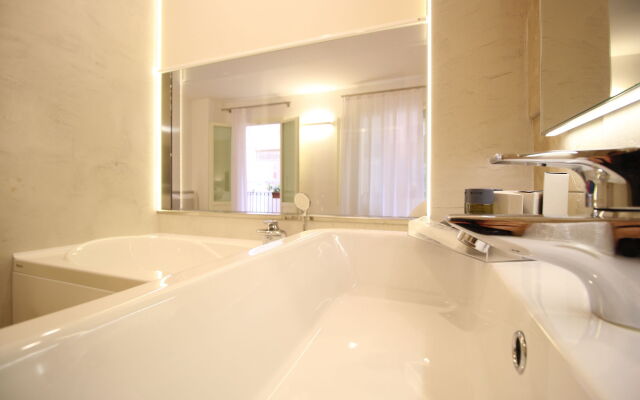 Hotel Porta Reale