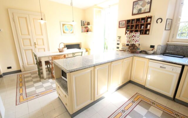 Botanic Garden Villa