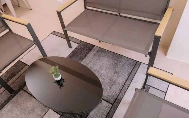 A Relaxing Poolside Stay