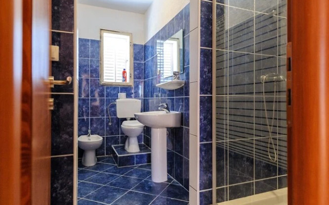 A3 Apt w Balcony & sea View,2 min Walking to Beach