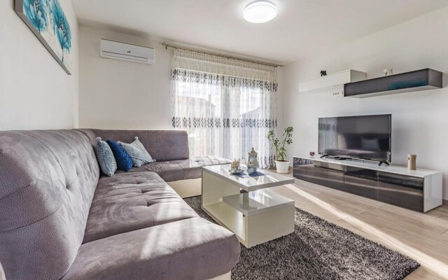 Amazing Home in Skatari With Wifi and 3 Bedrooms