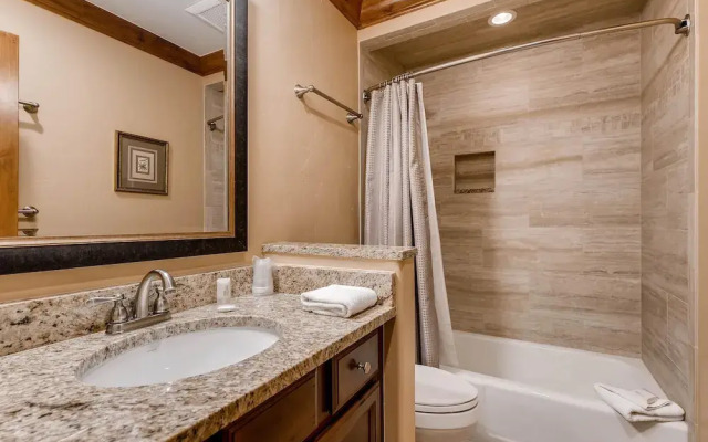 Westwind 201 2BD 2BA Plat. Condo