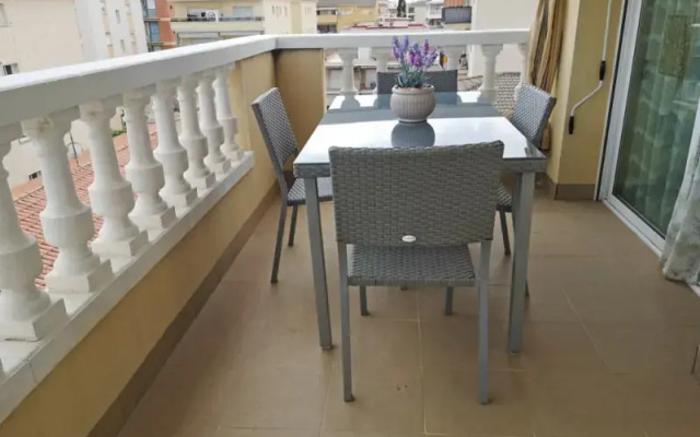 Apartamentos Mar Bella Segur De Calafell 3000