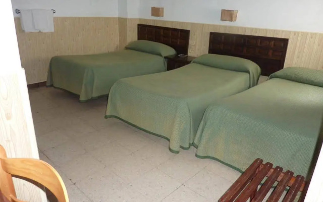 Hostal Versalles
