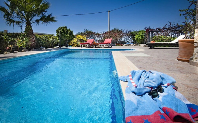 Nihan's Place Hotel