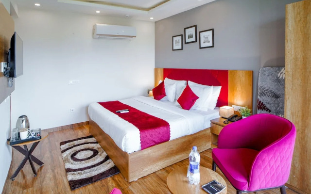 Saltstayz Select - Huda City Center