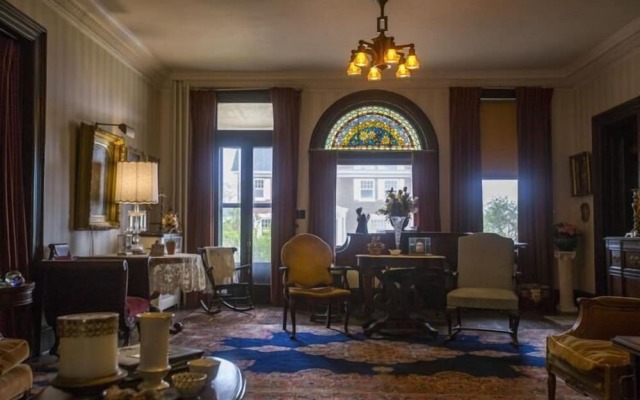 Victorian Inn B&B