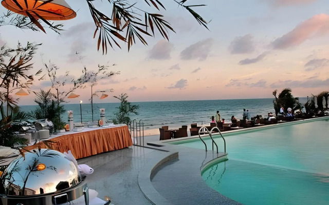 Villa Del Sol Beach resort & Spa