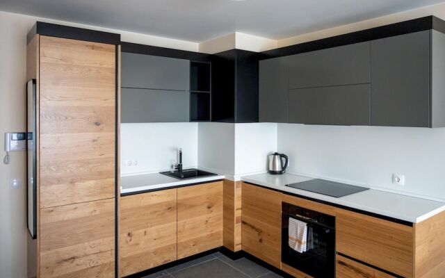 Spacious 1bdr Apartment in City Centre With Balcony