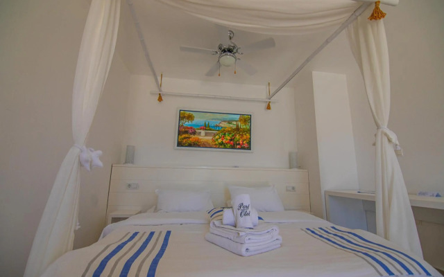 Port Alacati Hotel