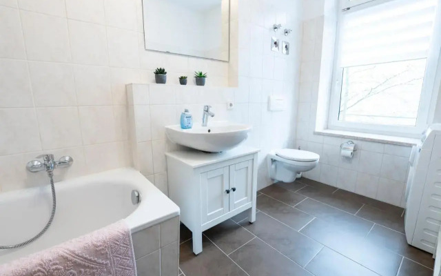 Lutherviertel-Apartment mit 2 SZ in Uni-Nähe