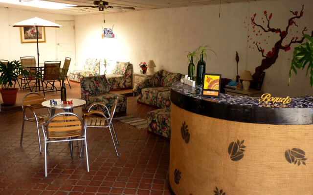 Autana Bed and Breakfast - Hostel