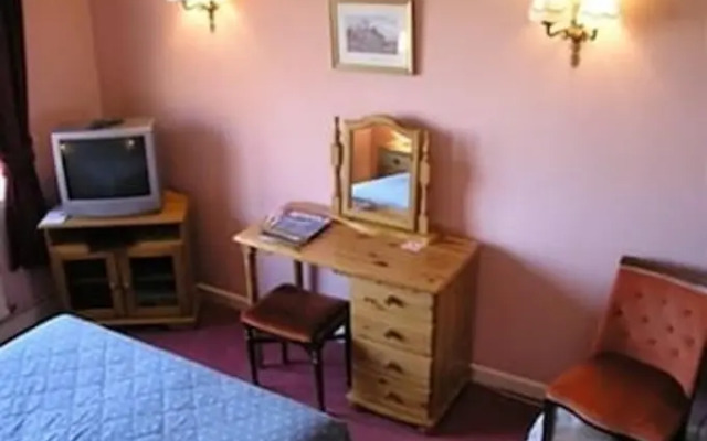 Dormy House Hotel