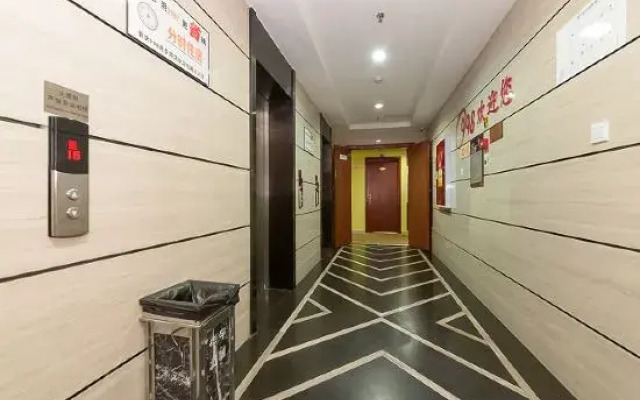 998 Business Hotel