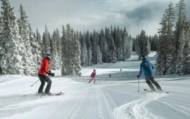 West Vail 2 Bedroom Condo at Streamside