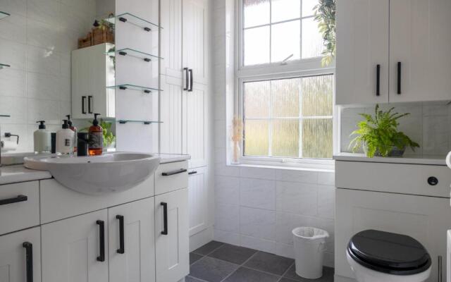 St Owen's Terrace by RentMyHouse