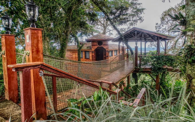 Lucero Golf and Country Club Tree Houses