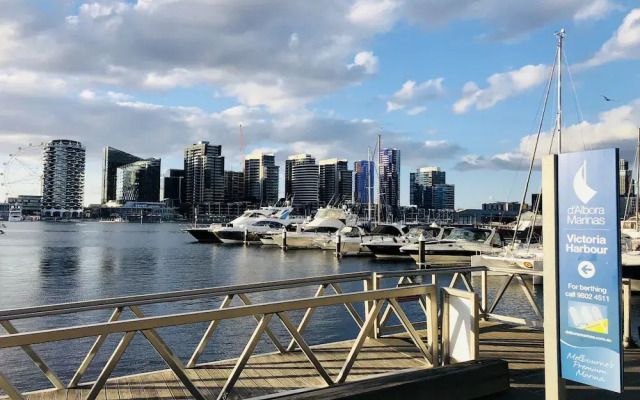 Melbourne CBD Victoria Harbour Short Stay Service Apartments