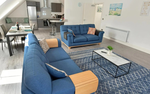 Pier House Luxury Apartment