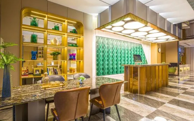 World Smart Hotel (Lankao Jiaoyulu Memorial Hall) – Restaurant – Kaifeng