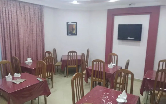 Hotel Royal Nukus - фото 3