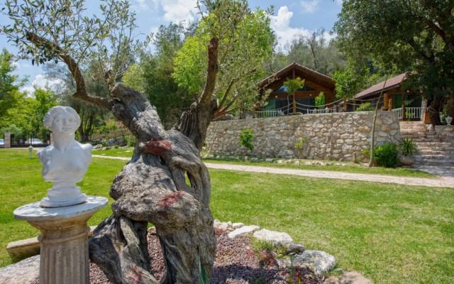 Yusalis Garden Hotel +12 Adult