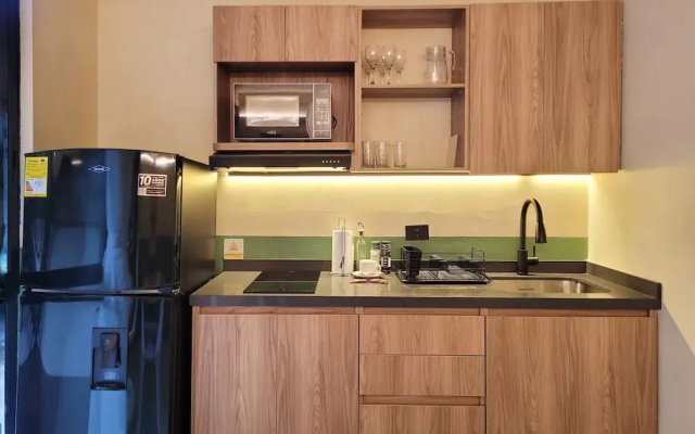 w Attractive 2BR w Balcony in Poblado