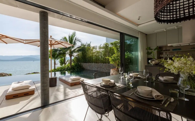 Syrah 3-bedroom Beachfront Villa in Koh Samui