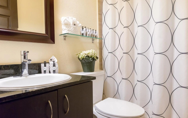 Tradewinds Apartment Hotel