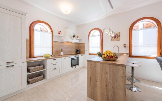 Stunning Home in Vabriga With Wifi and 3 Bedrooms