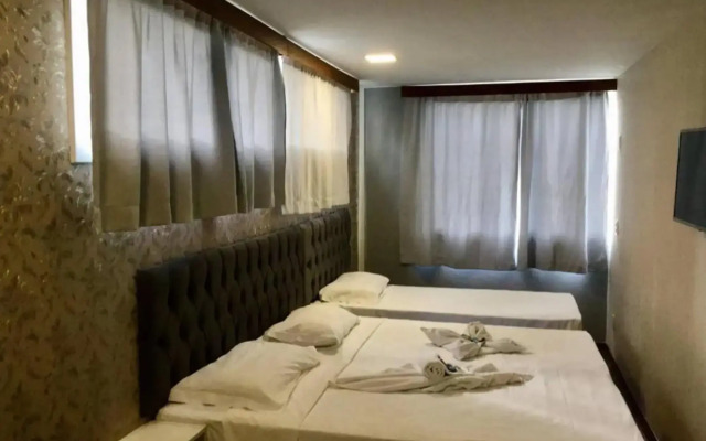 Eleganz Hostel & Suites