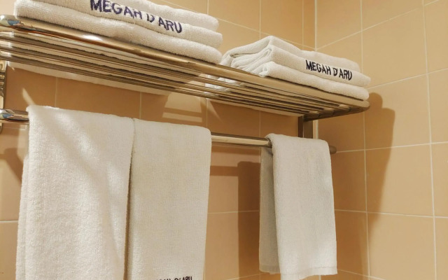 Megah D'Aru Hotel