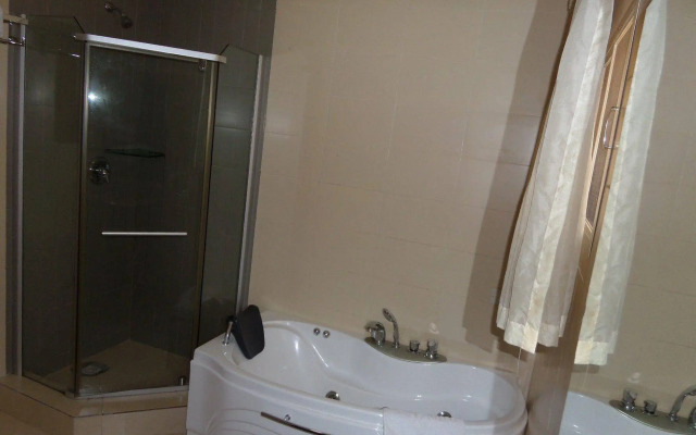 Limeridge Hotel