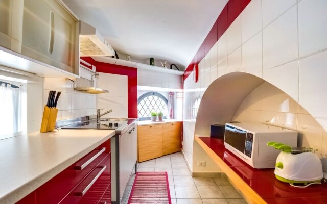 Charming Flat 1 Minute on Foot From Colosseum