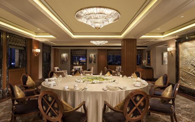 Fairmont Peace Hotel on the Bund