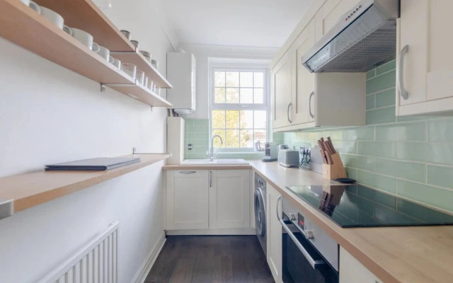 Charming 1 Bedroom Apartment in the Heart of Greenwich