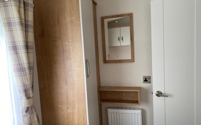 Cozy 2 Bedroom Lodge in Sandown, Isle of Wight