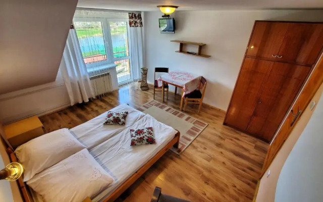 Pokoje do Wynajęcia u Lusi