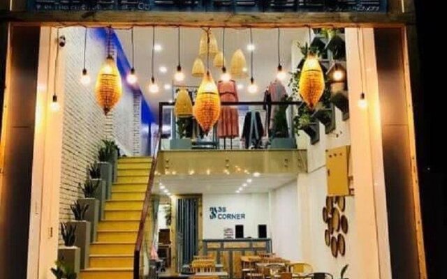 3S Hostel Corner