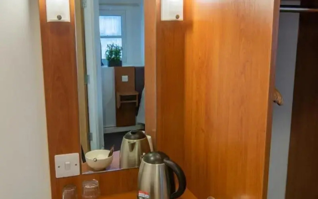 Red Wing Lodge Hotel