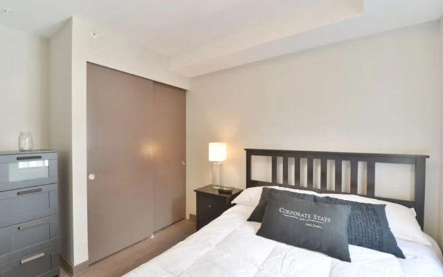 Lisgar Street Apartments by CorporateStays