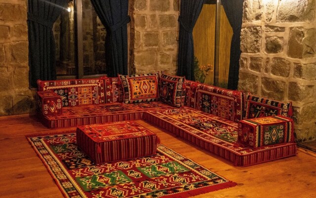 Şahmaran Bungalov