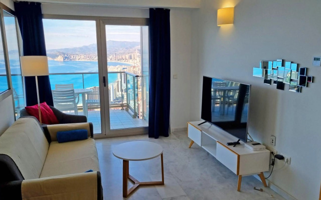 Two bedroom apartment with sea views - Floor 33