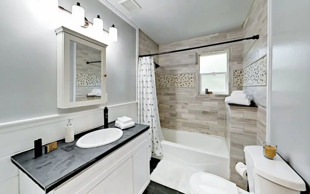 Charming Wine Country Retreat - 3 Br Home