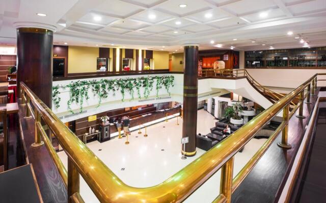 Crystal Crown Hotel