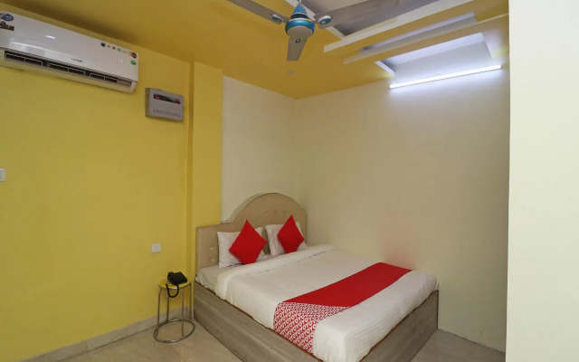 OYO 33482 Mahalakshmi Inn