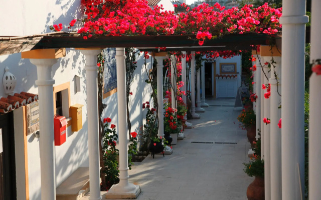 Muthu Balaia Sol Hotel