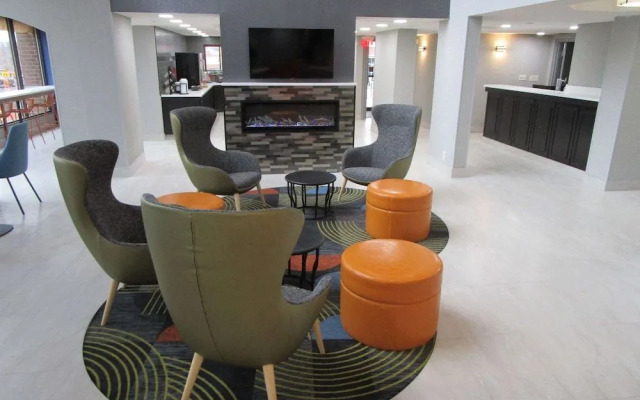SureStay Plus Hotel by Best Western St. Louis Westport